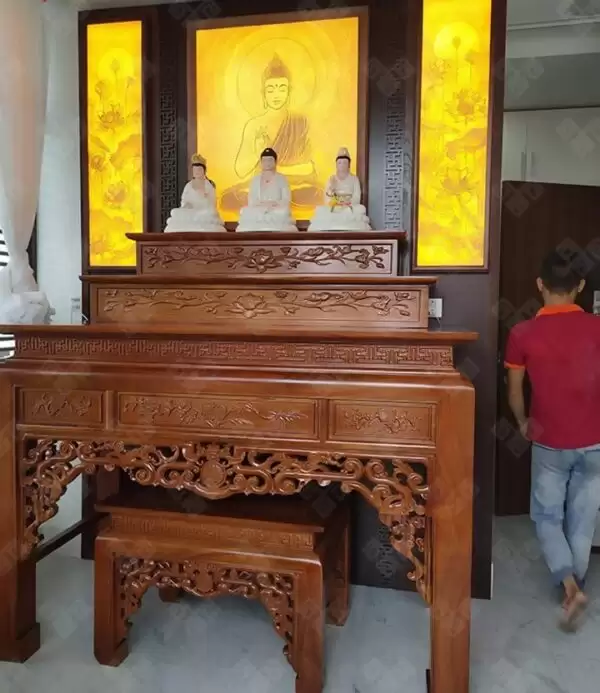 Kinh nghiệm chọn lựa và bày trí bàn thờ Phật tam cấp