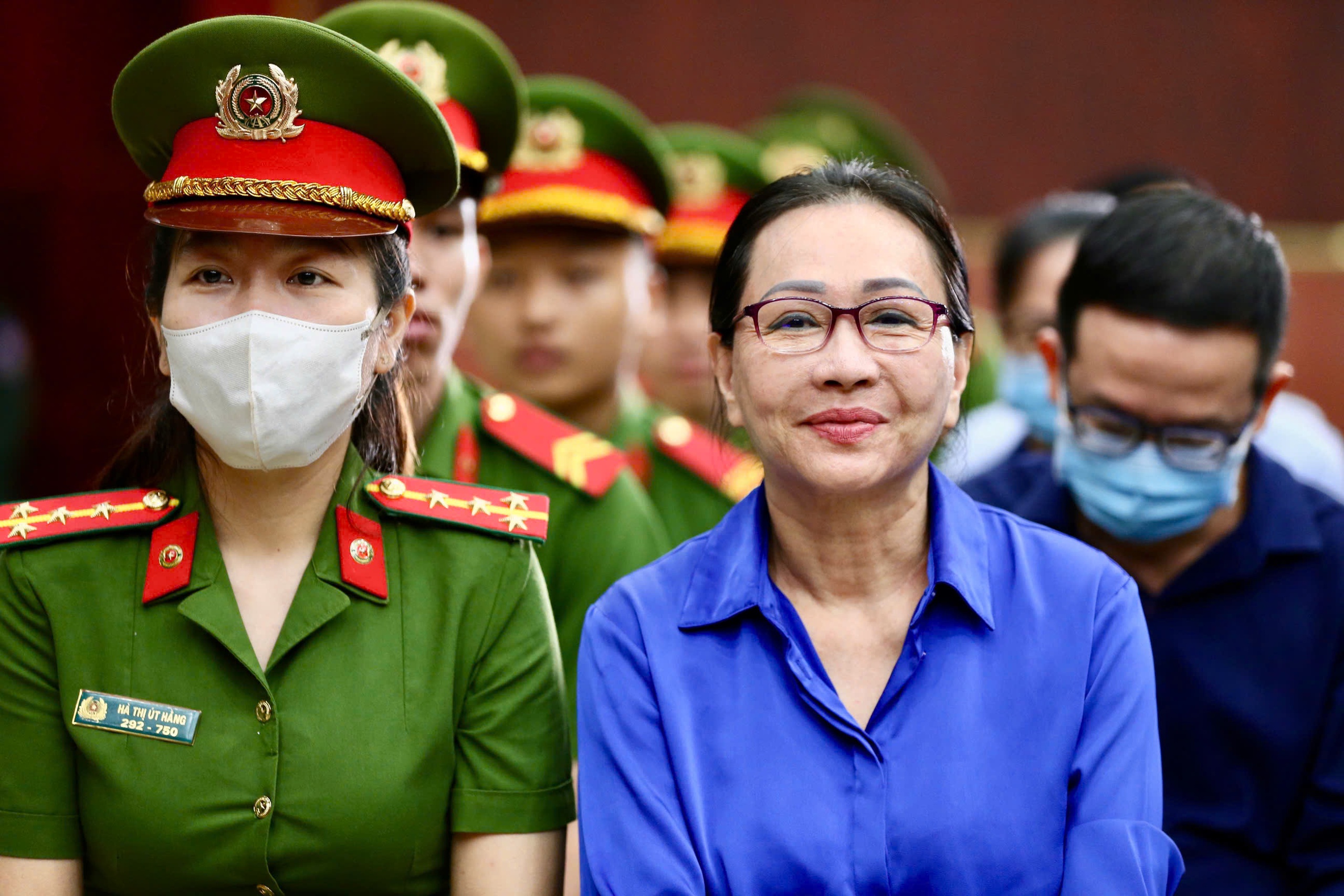 Cựu lãnh đạo SCB: Định giá Mũi Đèn Đỏ quá thấp Cựu lãnh đạo SCB: Định giá Mũi Đèn Đỏ quá thấp