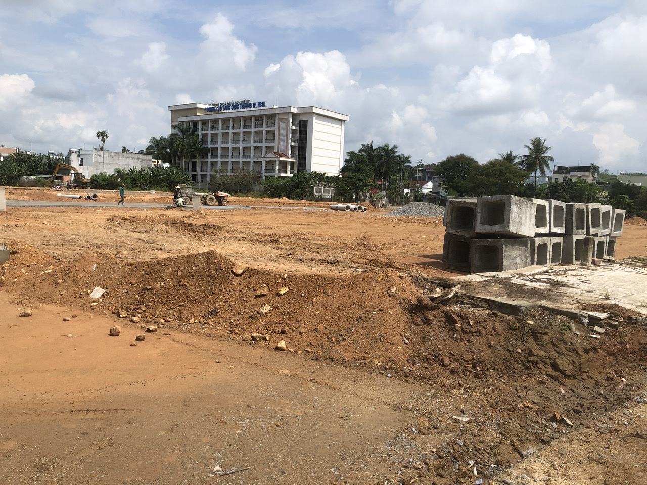 Vì sao TP Quảng Ngãi áp giá đền bù đất ở cho dân quá thấp?
