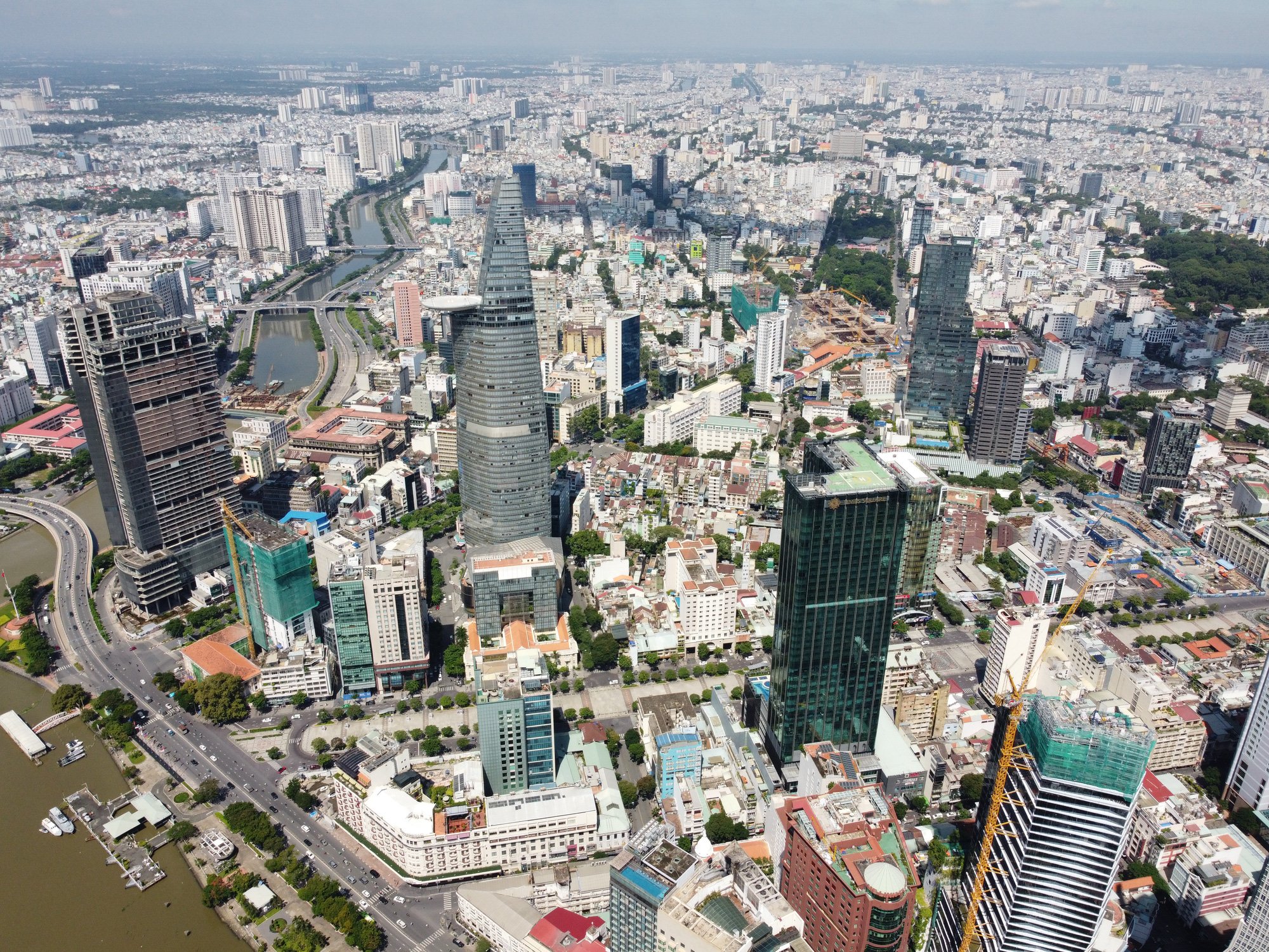 Chuyên gia dự báo trường bất động sản TP.HCM năm 2025 ra sao?