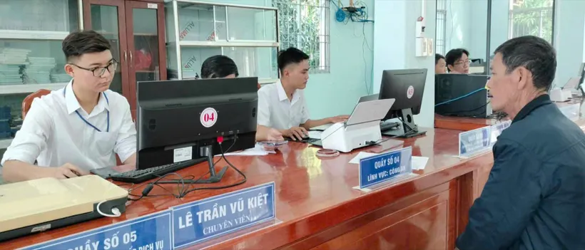 Thẩm quyền của UBND cấp xã về quản lý đất đai Thẩm quyền của UBND cấp xã về quản lý đất đai